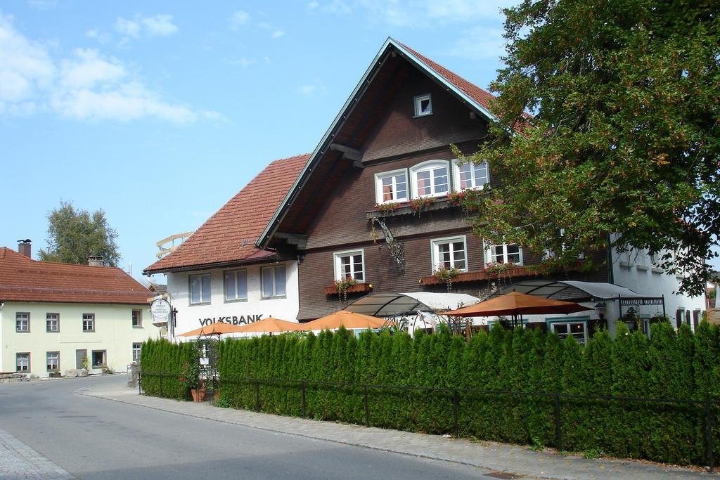 Leutkirch im Allgäu Landhaus Goldenes Kreuz מראה חיצוני תמונה